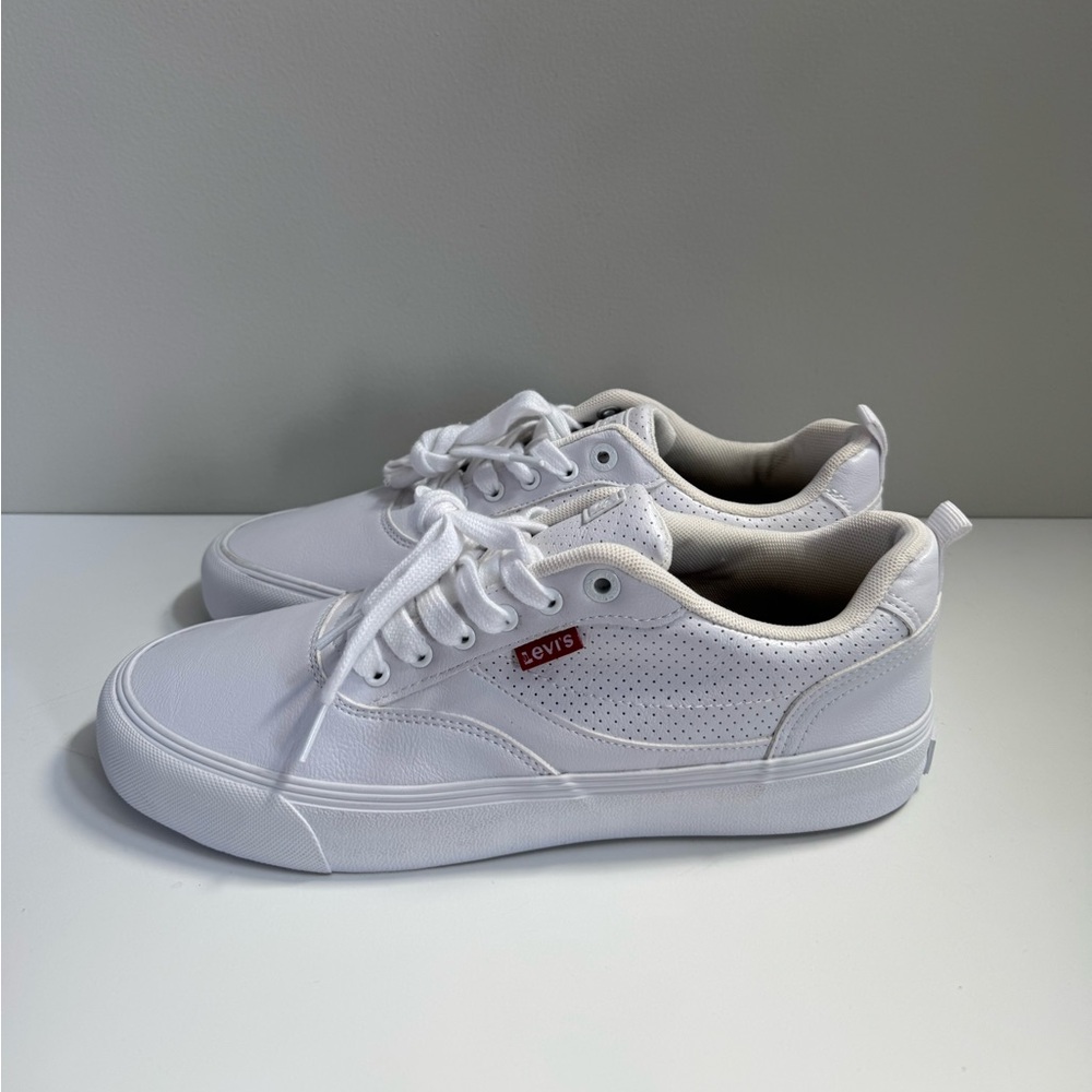 Levi's Men’s White Leather Low-Top Sneakers
